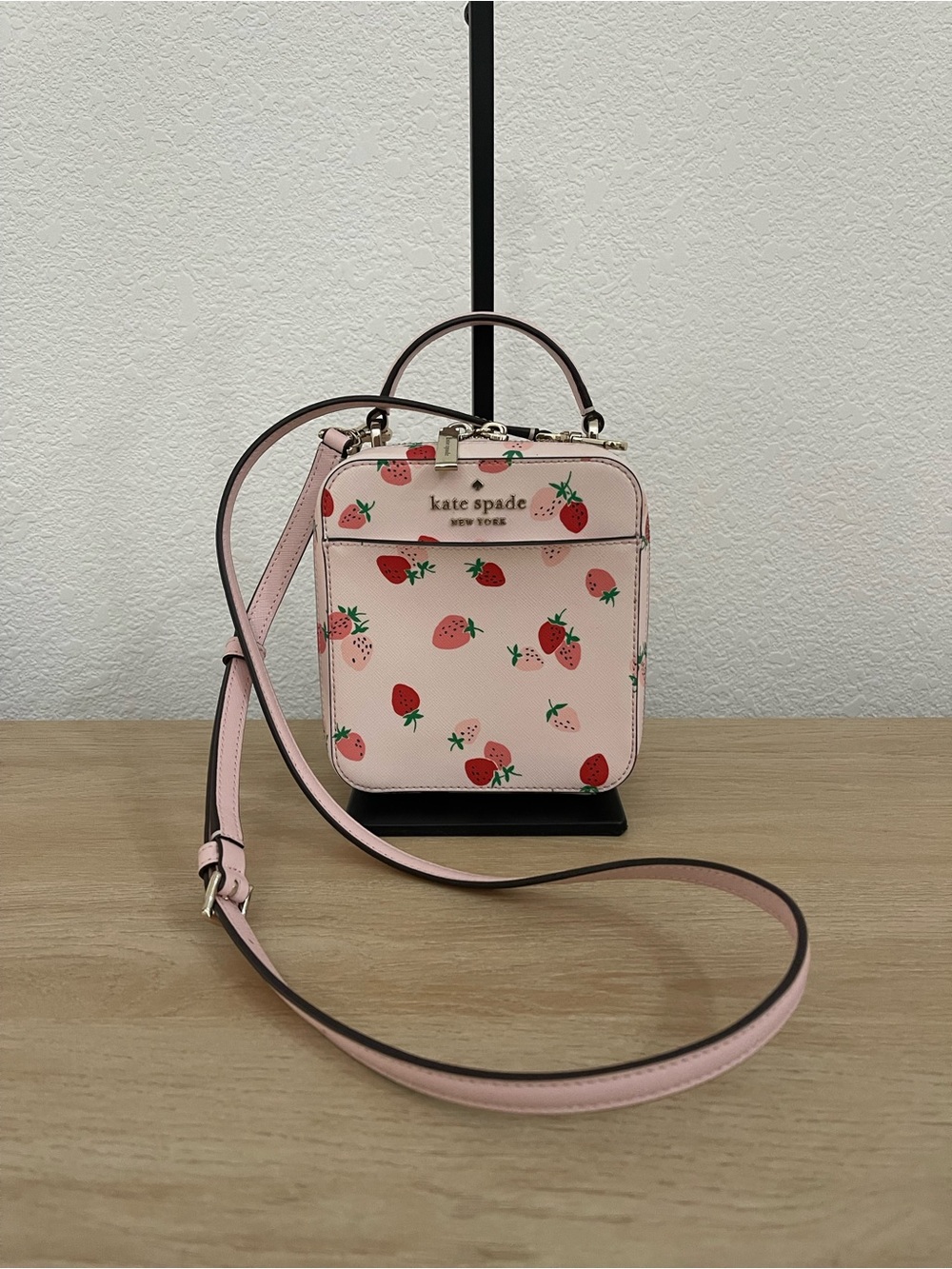 KATE SPADE New York Staci Daisy Wild Strawberries Vanity Crossbody Bag Fairycore